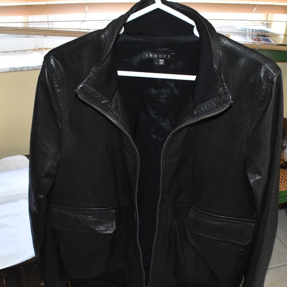 THEORY Stunning Black Leather Jacket LIKE NEW - Picture 2 of 8